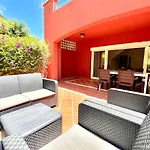 Spacious Golden Mile Townhouse