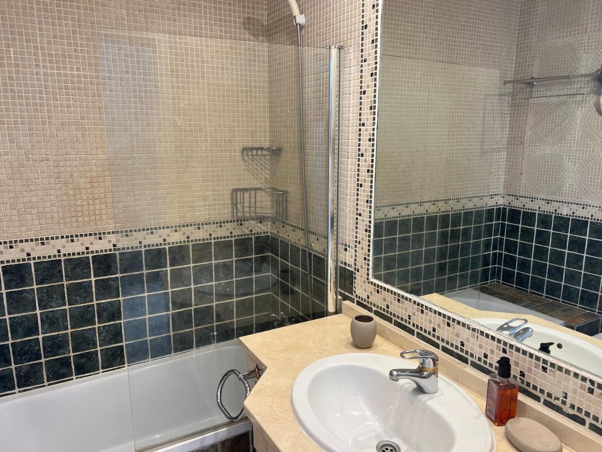 Spacious Golden Mile Townhouse * Marbellac