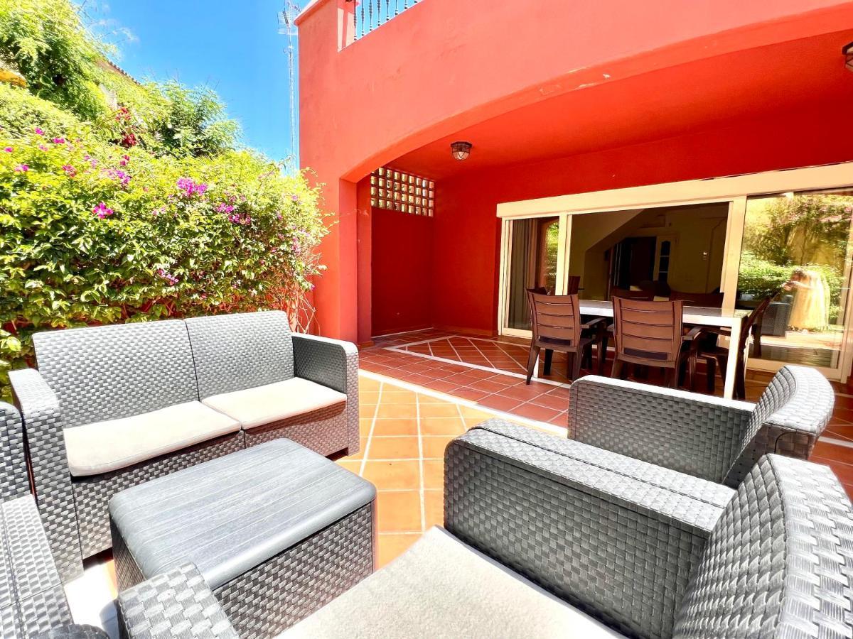 Apartment Spacious Golden Mile Townhouse