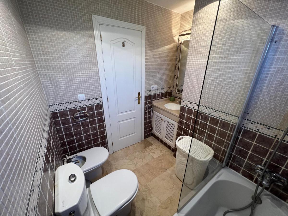 Spacious Golden Mile Townhouse * Marbellac