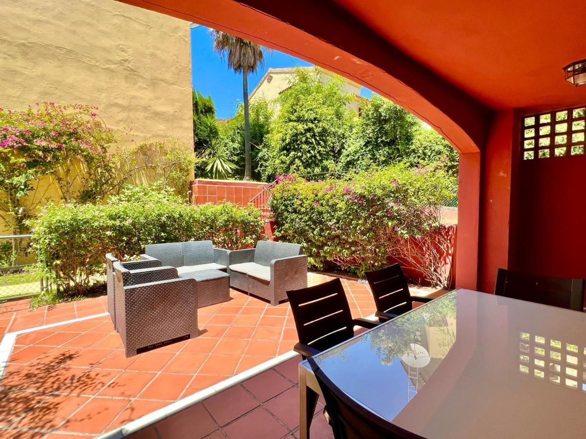 Spacious Golden Mile Townhouse Apartment *